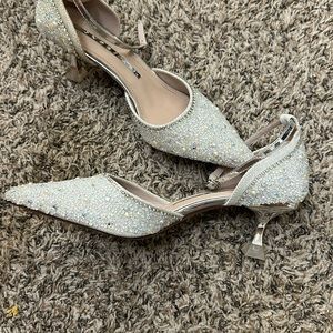 silver heels size 8